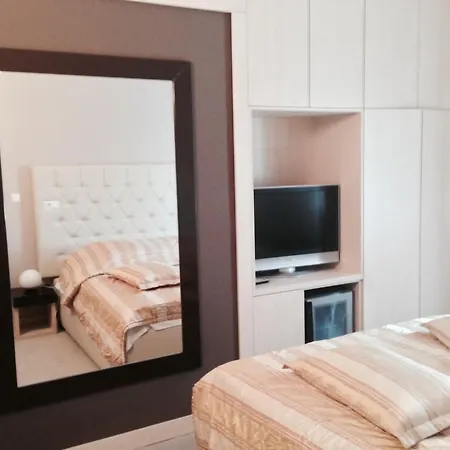 Hotel Consul