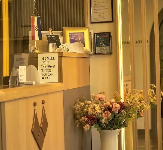 Hotel Consul 3*
