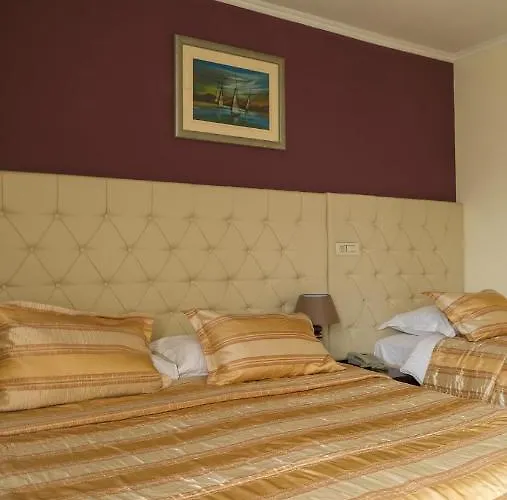Consul Hotel