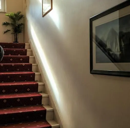 Hotel Consul
