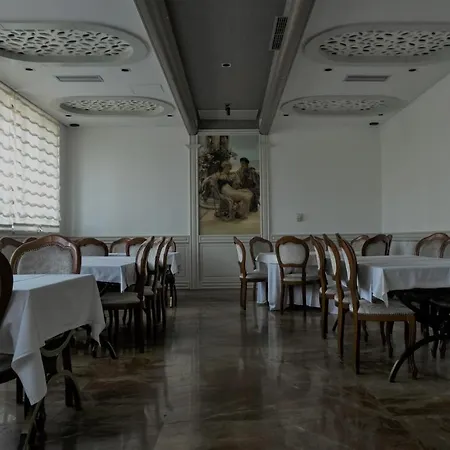 Consul Hotel