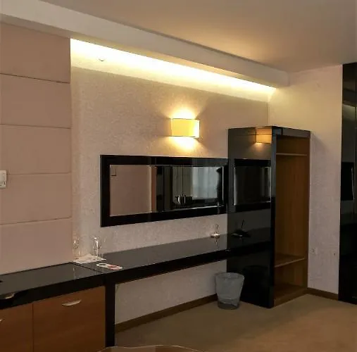 Consul Ξενοδοχείο Σπλιτ